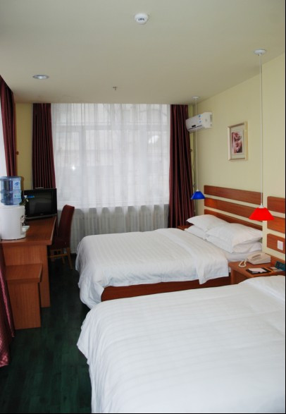 哈尔滨和颐快捷商务酒店火车站店主图