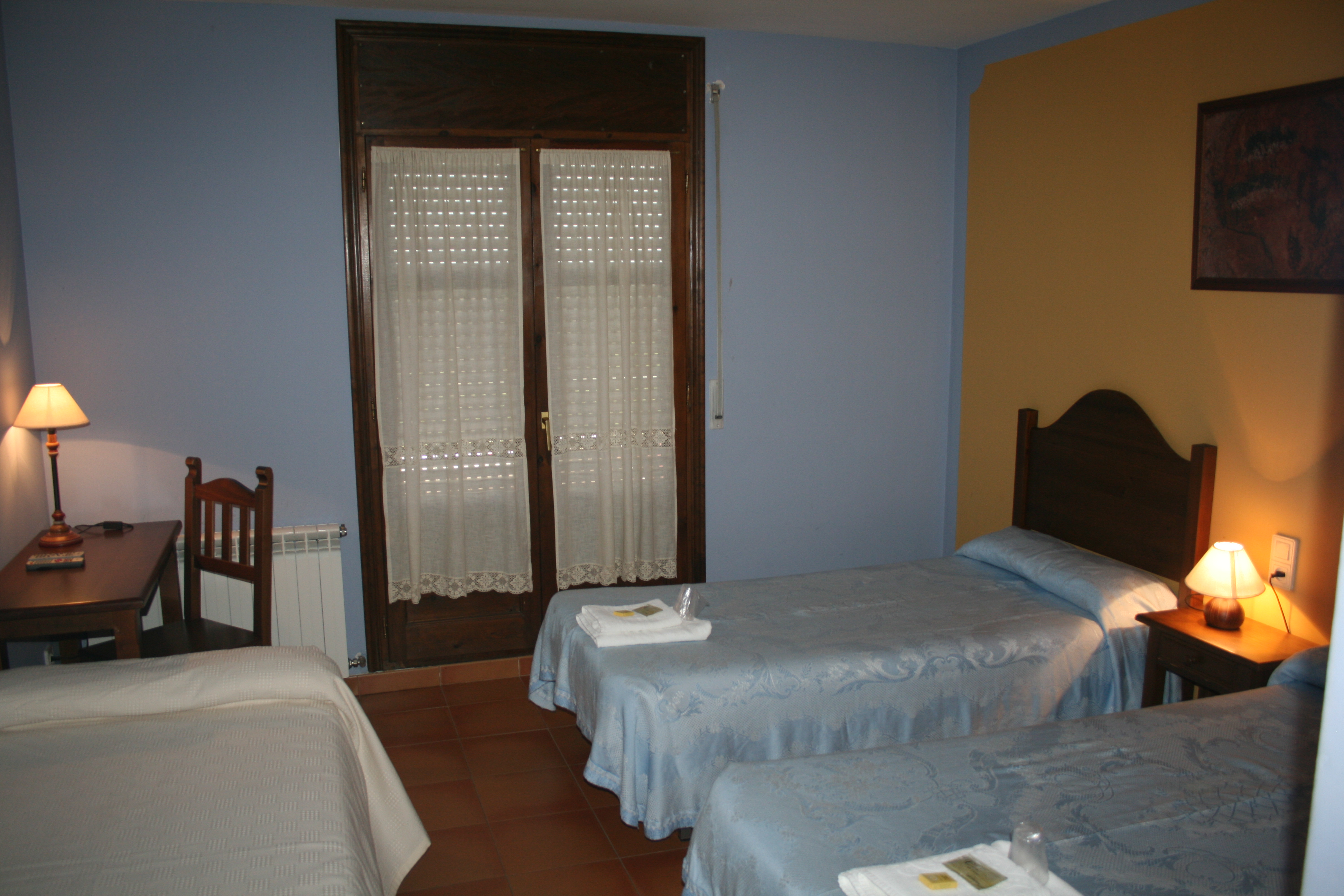 Hotel Mesón de Colungo-客卧