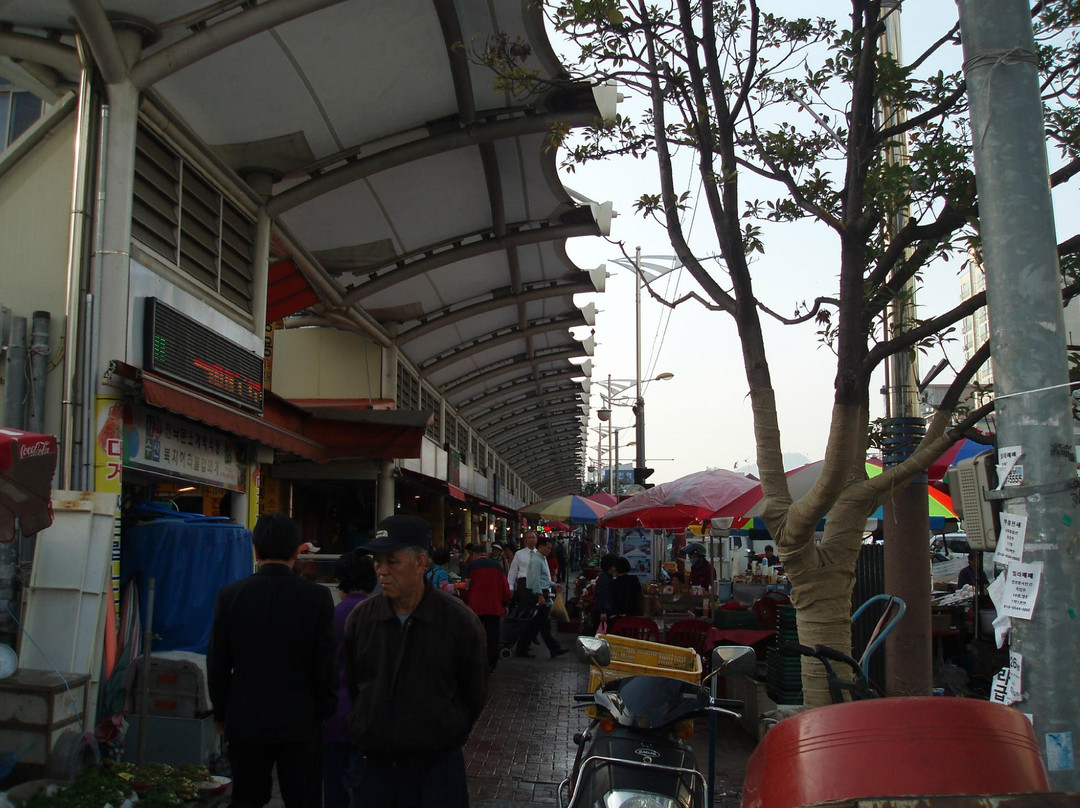 Bujeon Market-釜山必去景点