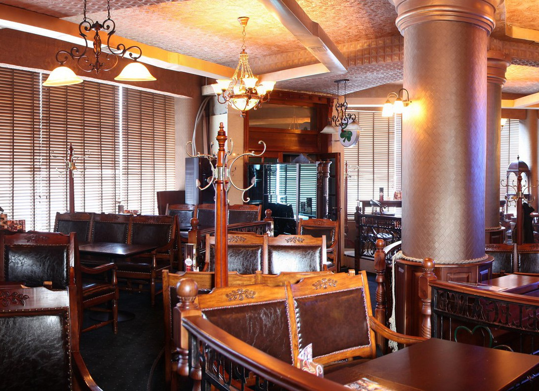 Elegance Irish Pub