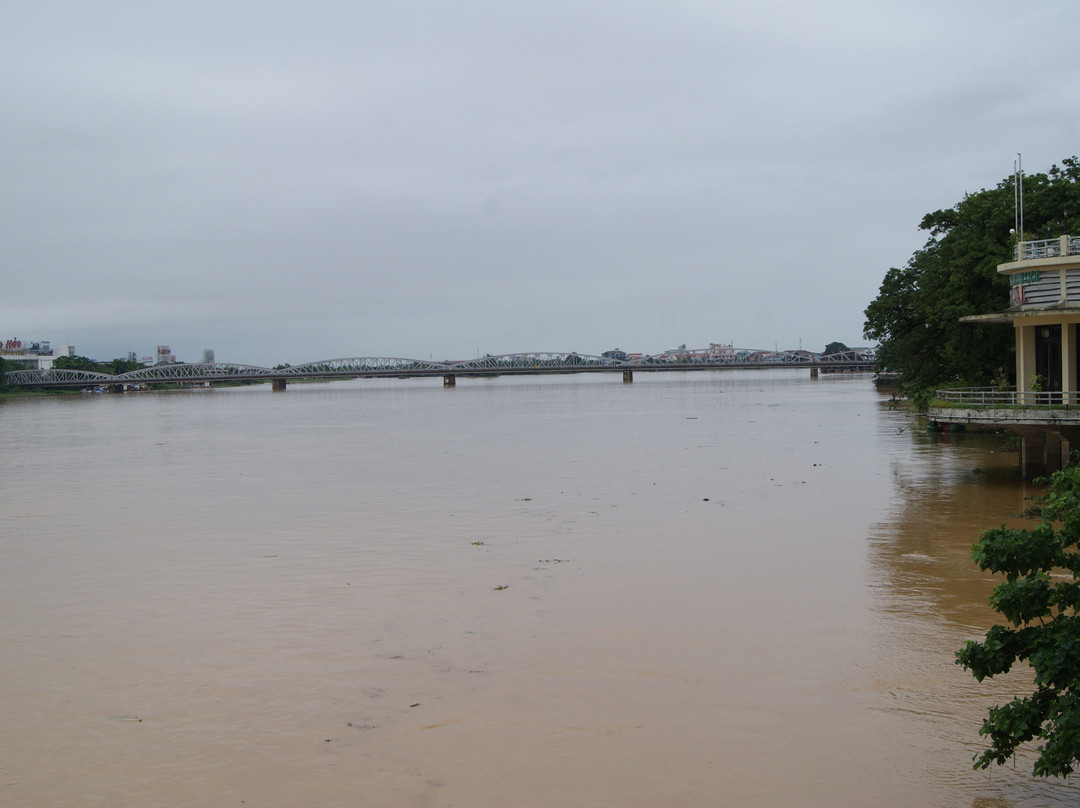 Perfume River-顺化必去景点