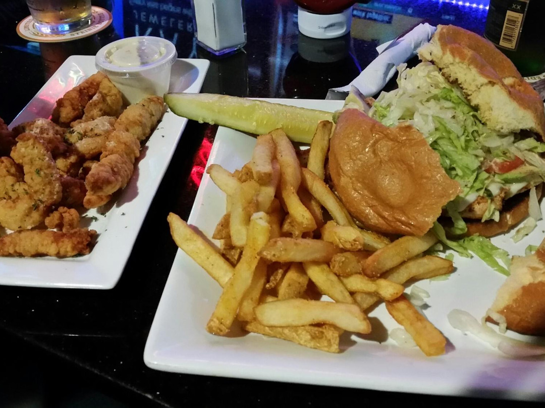Whiskey Wings Tarpon springs