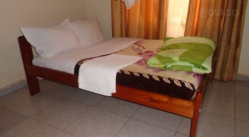 Rubaare酒店住宿-Little Ritz Hotel