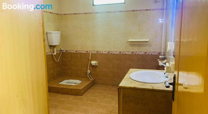 KTown Rooms, Near Marine Drive