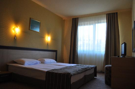 Brestnik酒店住宿-Alliance Hotel