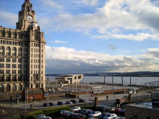 Royal Liver Building-利物浦必去景点