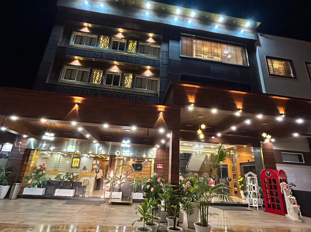 瓦斯达大酒店主图