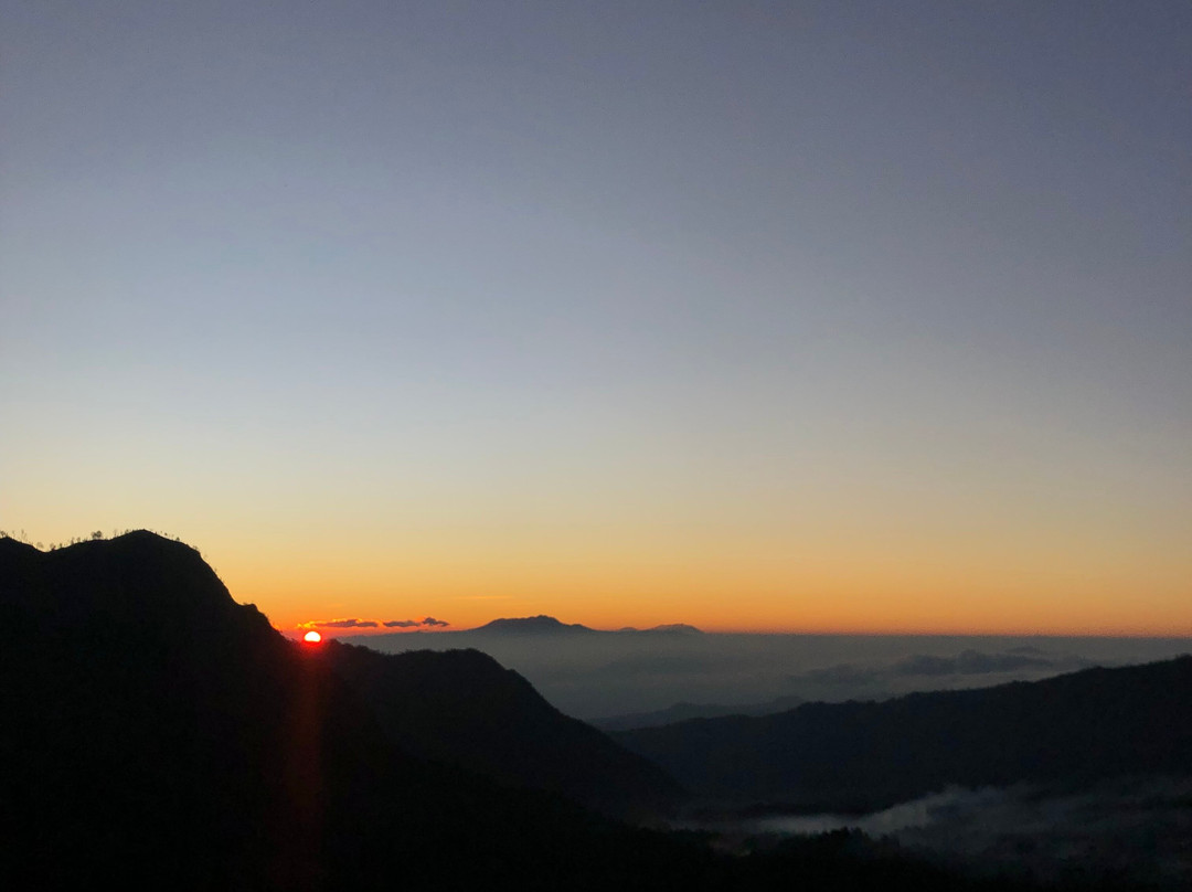 East Journey Travel-泗水必去景点