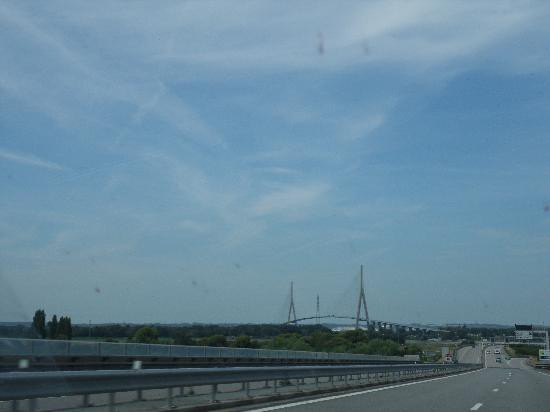 Pont de Normandie-翁弗勒尔必去景点