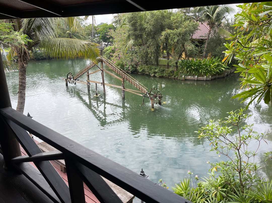 班泰屋度假村主图