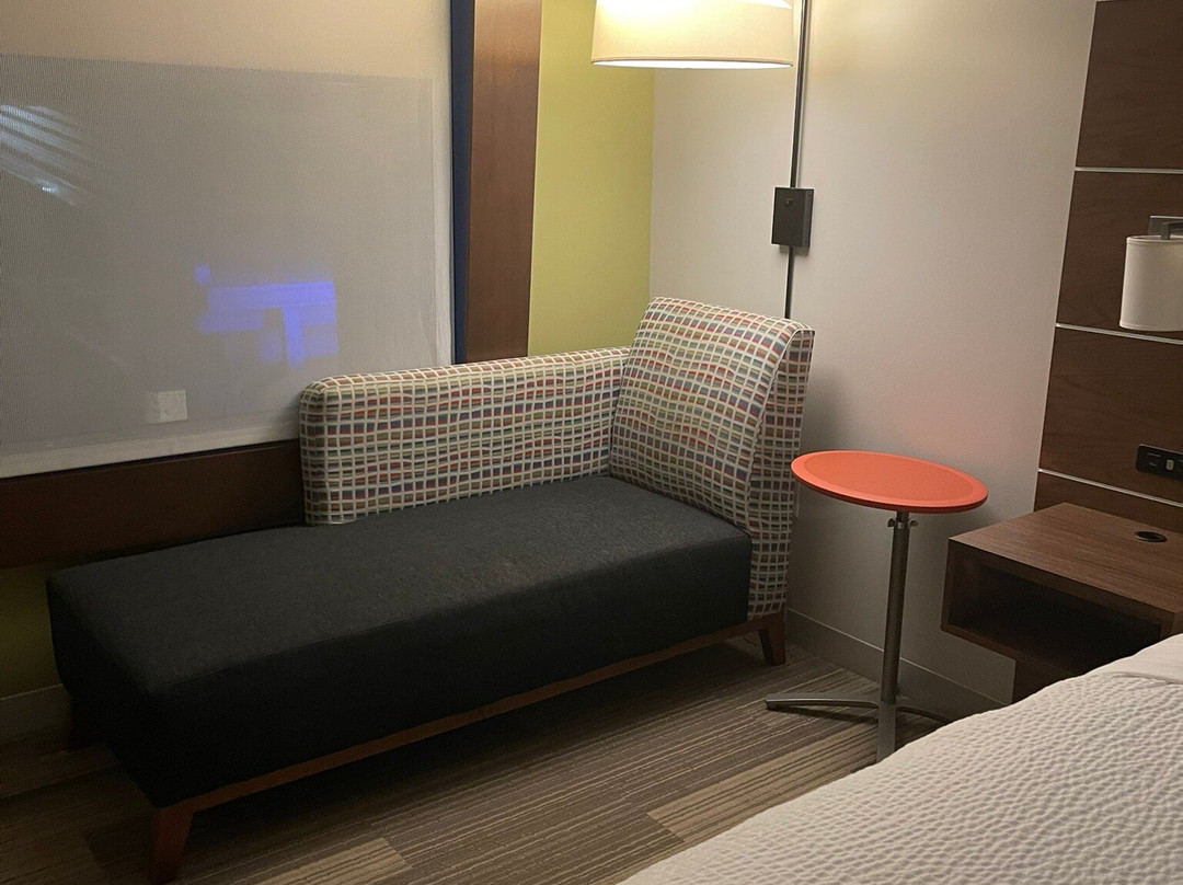 Holiday Inn Express & Suites South Hill By IHG主图