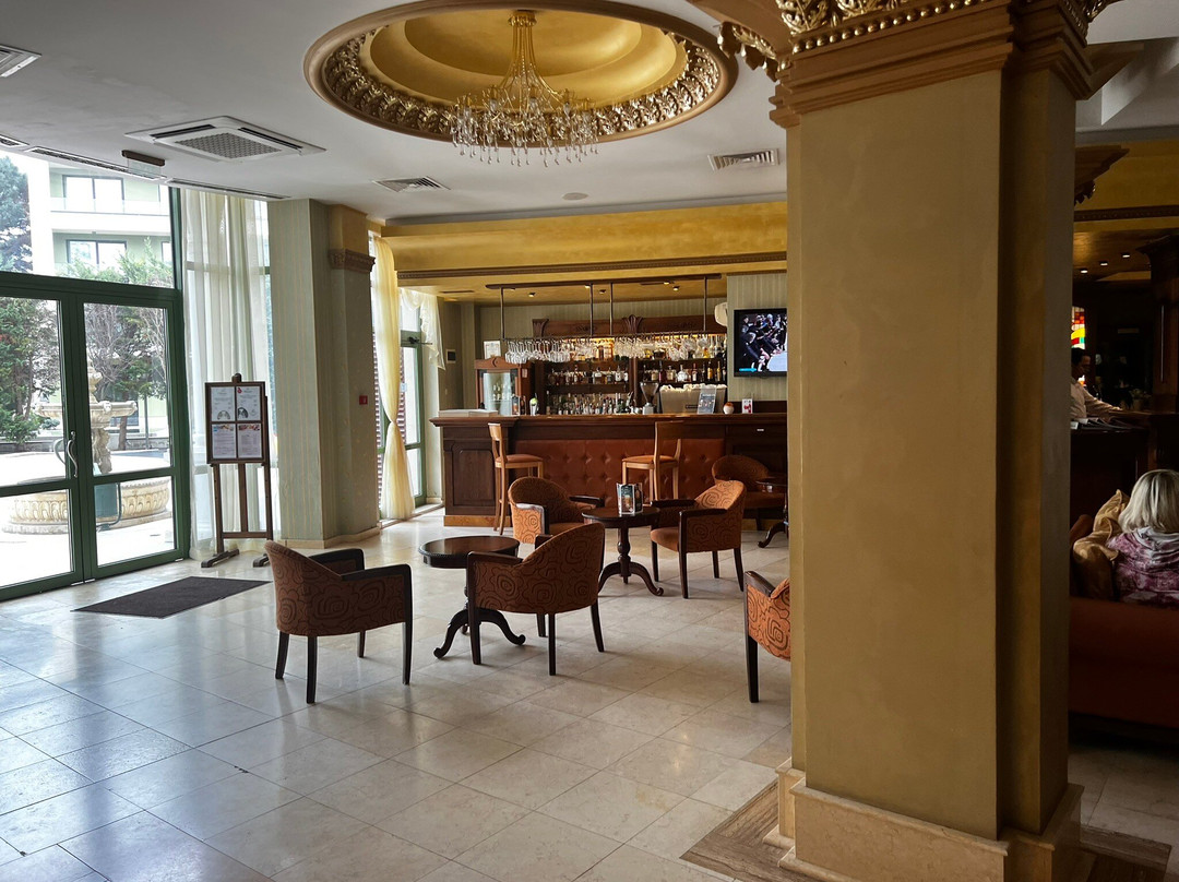 Romance Family Suites Hotel主图