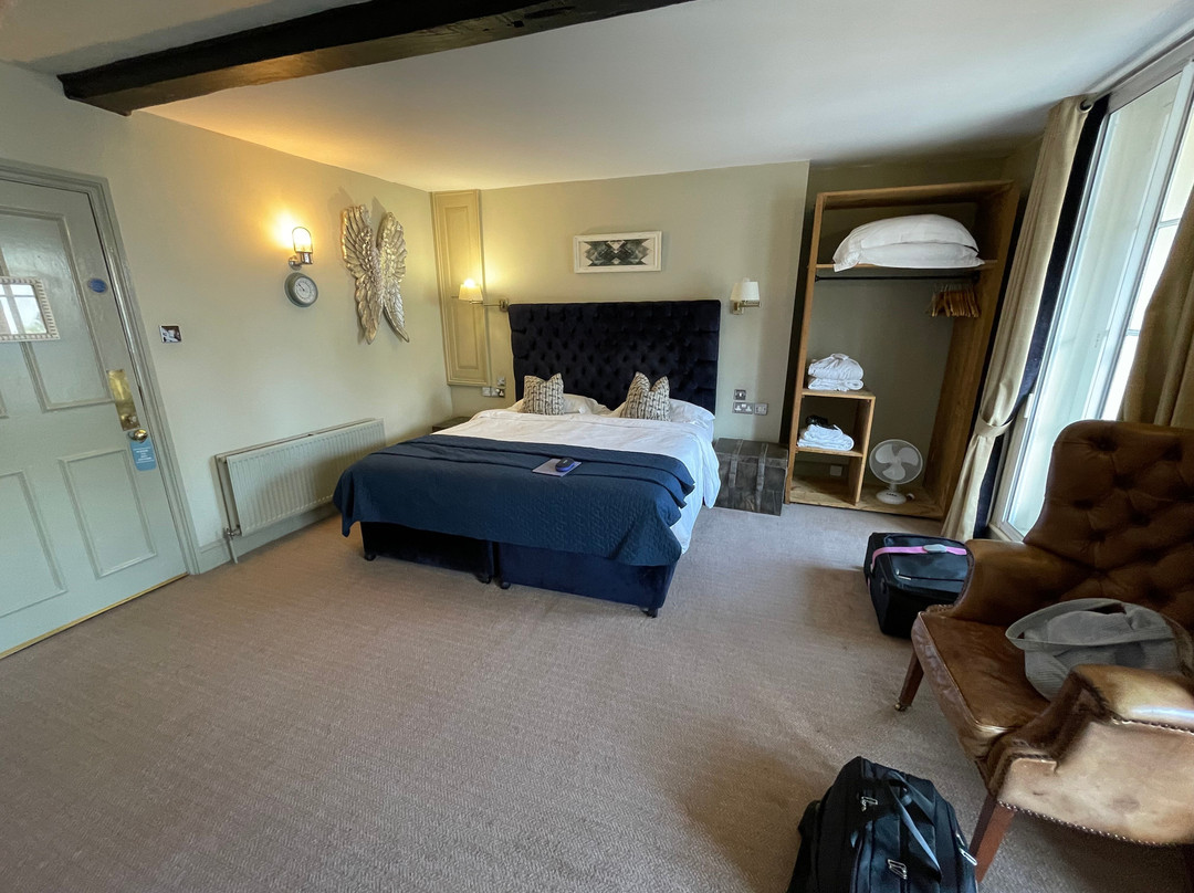 The Angel & Blue Pig Hotel主图