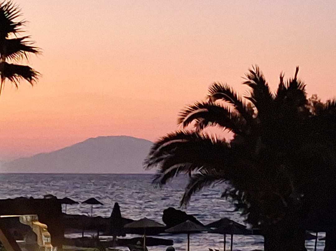 Plaka Beach-瓦西里科斯必去景点