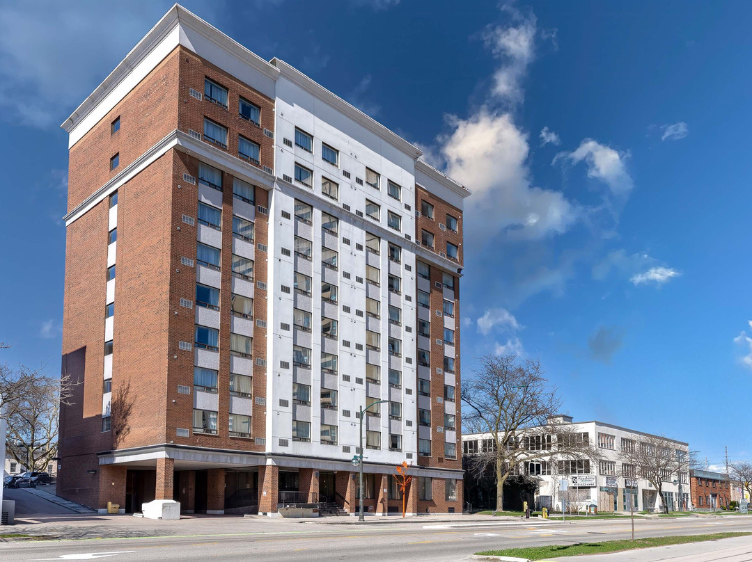 Sandman Hotel & Suites London Downtown