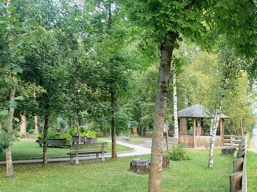 Parco Giochi "Kurpark"-维拉巴萨必去景点