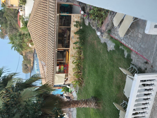 Agoulos Beach Hotel主图