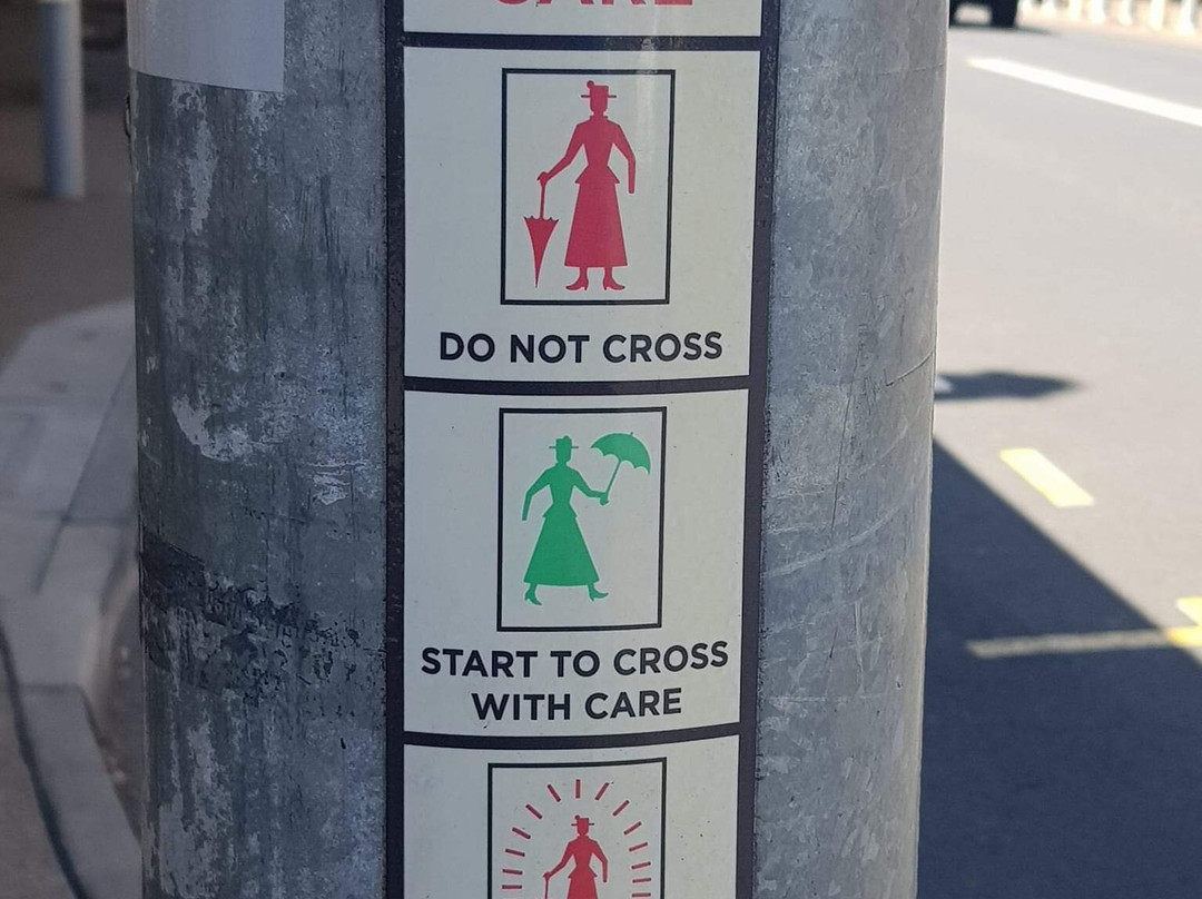 Mary Poppins Statue景点图片
