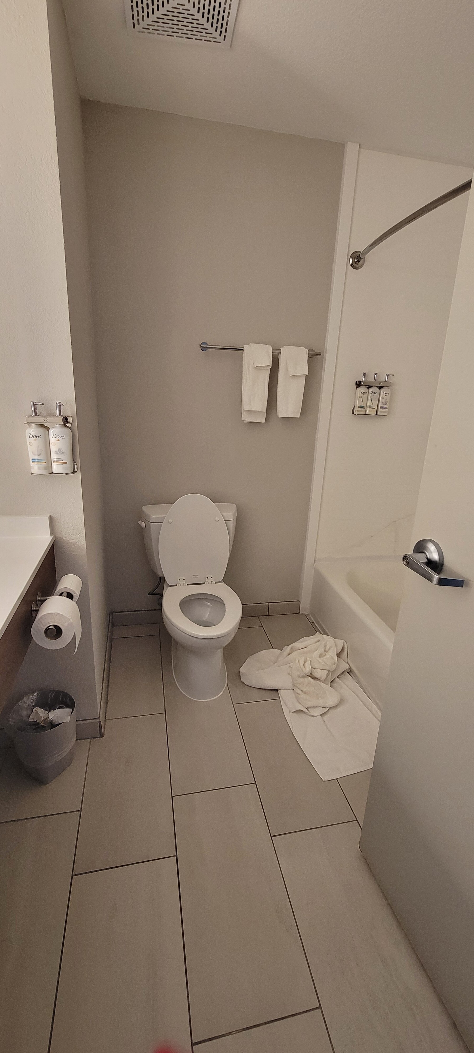 Holiday Inn Express & Suites Bartlesville By IHG-浴室