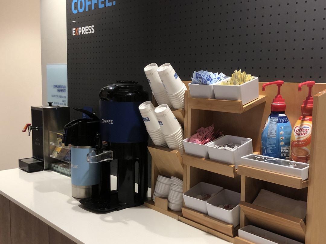 Holiday Inn Express & Suites Sturbridge by IHG主图