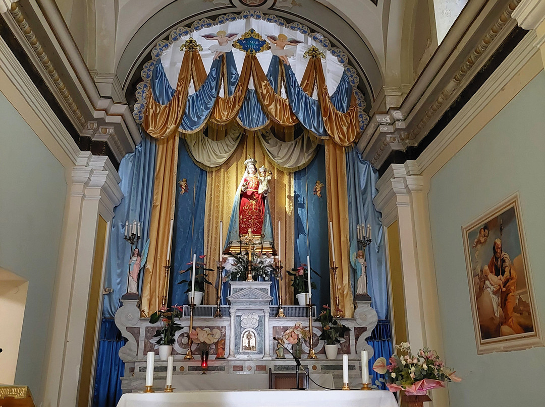 Santuario Santa Maria del Lauro景点图片
