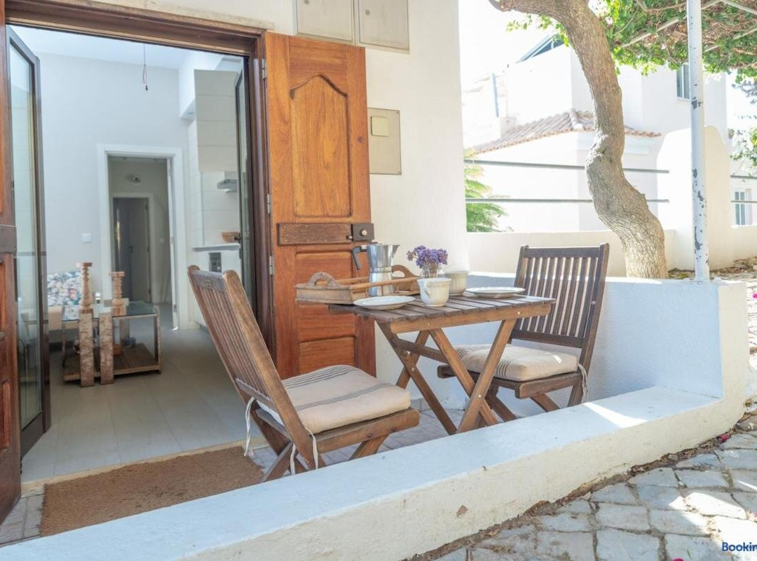 Fabrica Beach Apartments