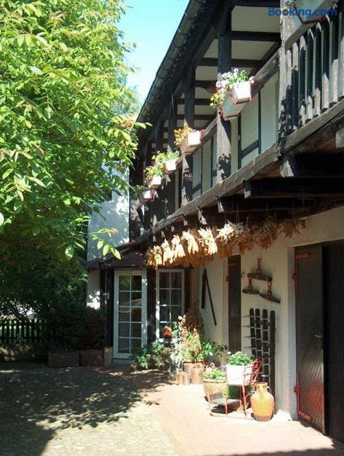 Prodel酒店住宿-Hotel Garni & Oma's Heuhotell Pension Zur Galerie