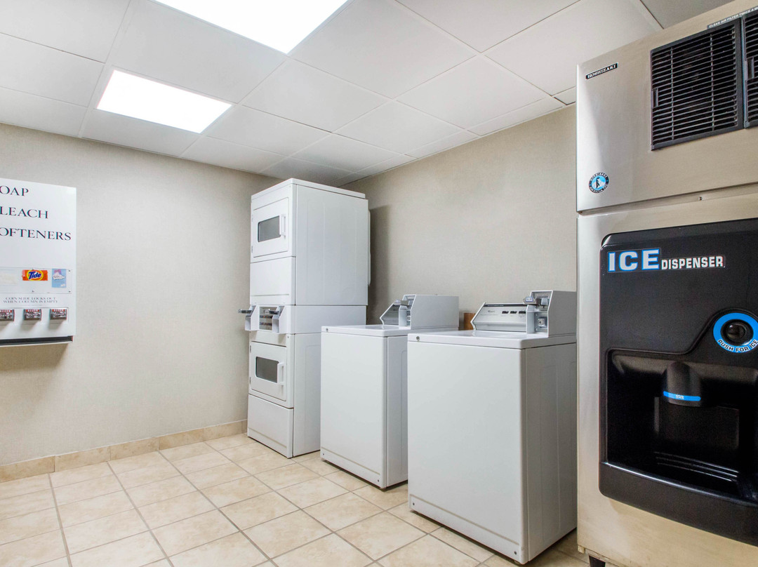 Holiday Inn Express & Suites Albany Airport主图