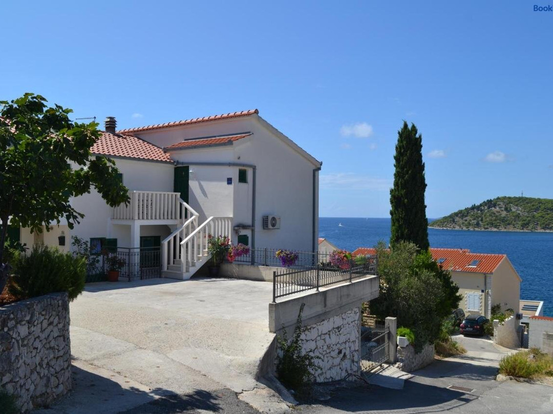 Apartmani Lucic