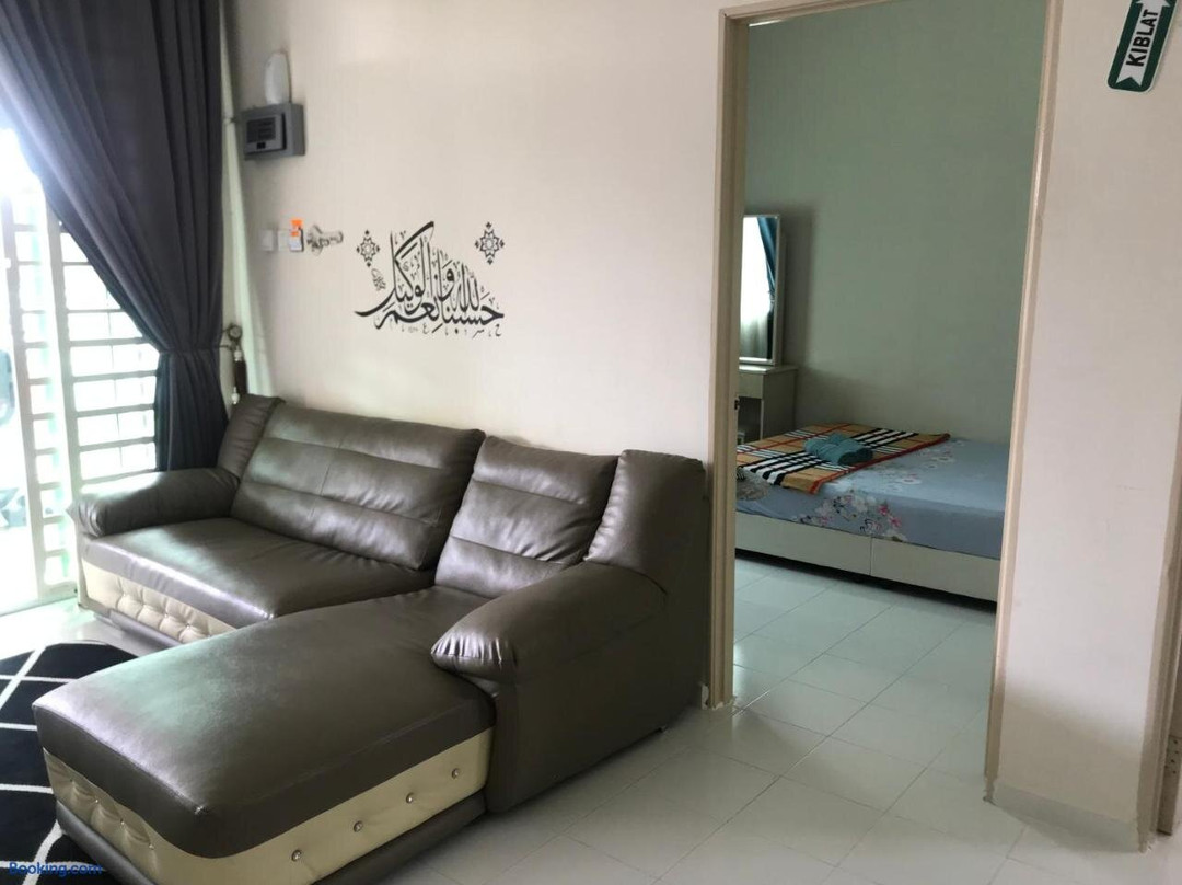 Hanaz Homestay - A'isy