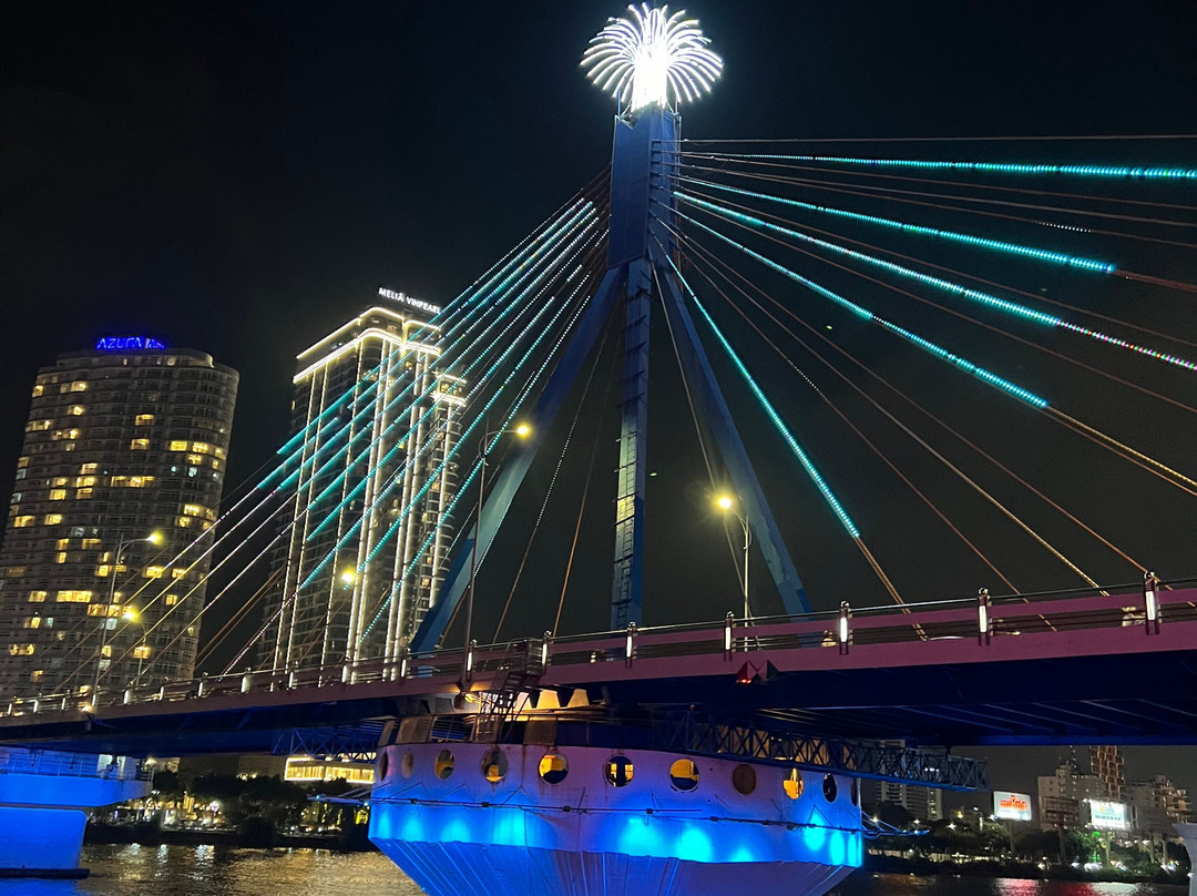 Han River Dragon Cruise by YATCH-My An必去景点