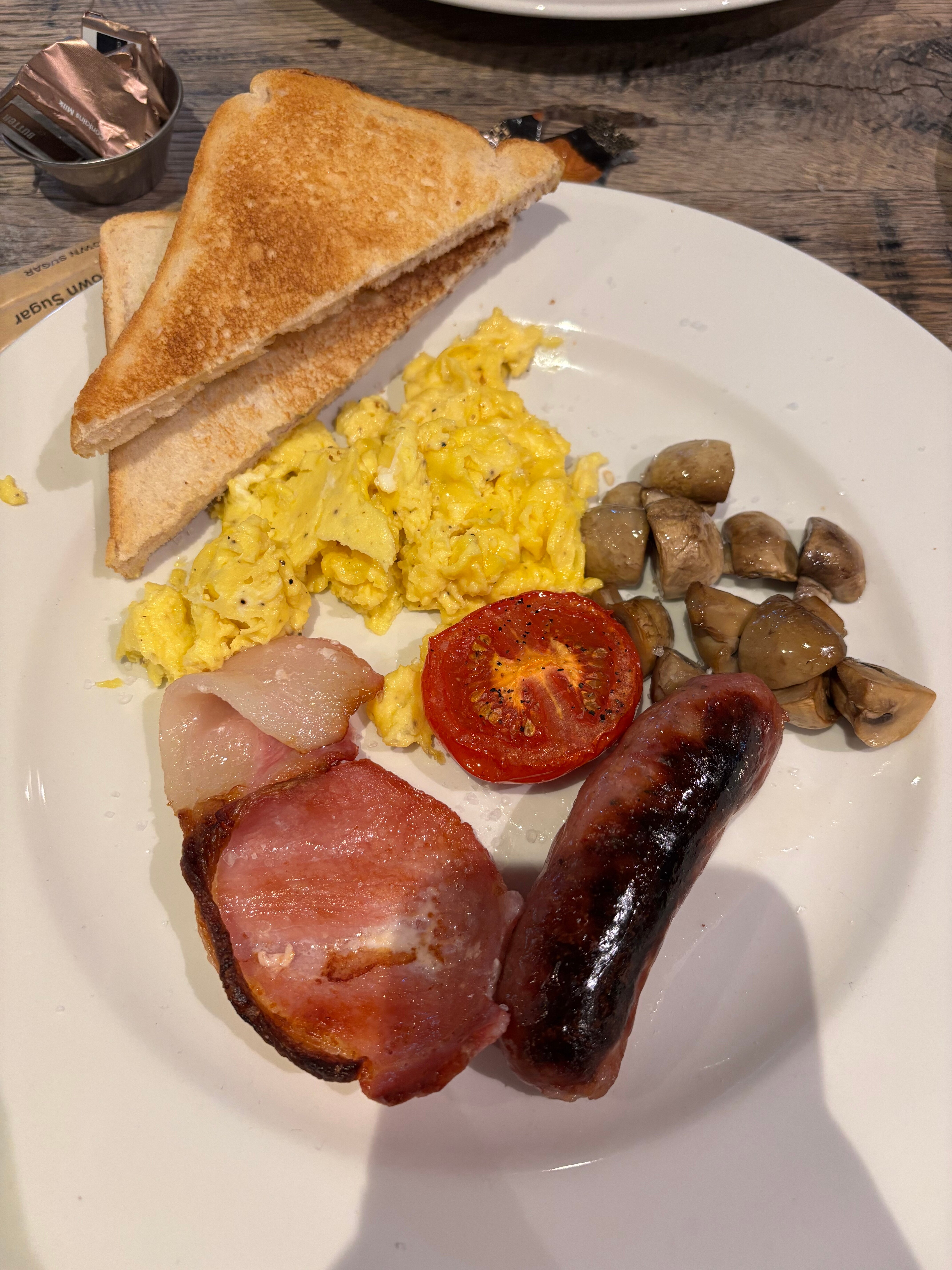 Deddington Arms Hotel-官方