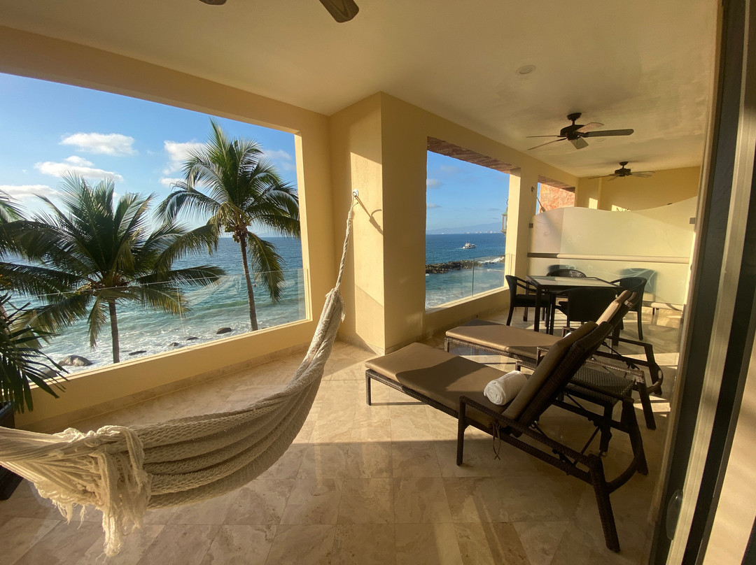 加尔萨布兰卡自然保护区温泉度假酒店主图