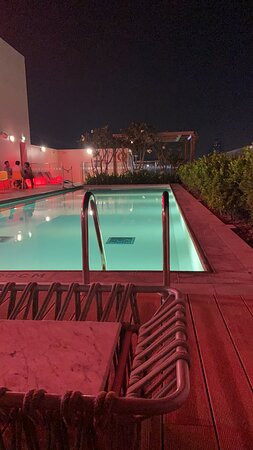 Radisson Red Dubai Silicon Oasis主图
