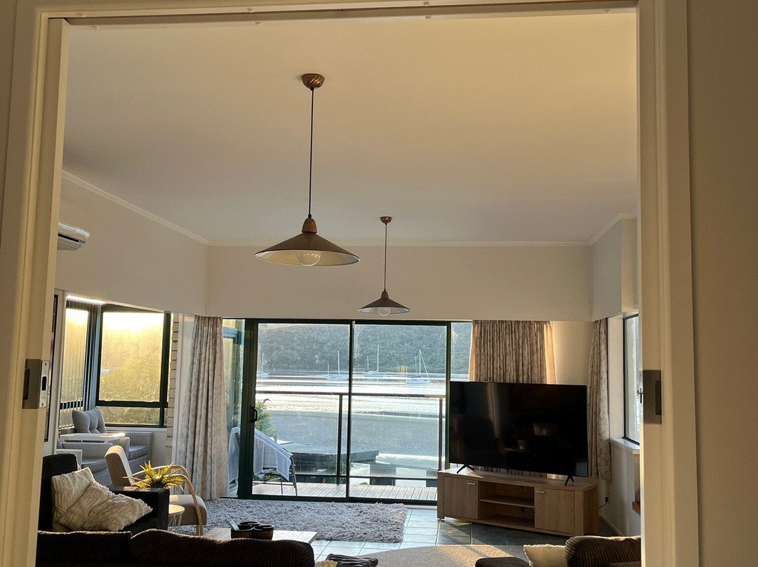 Kaimarama酒店住宿-Oceans 88 Whitianga Coastal Suites
