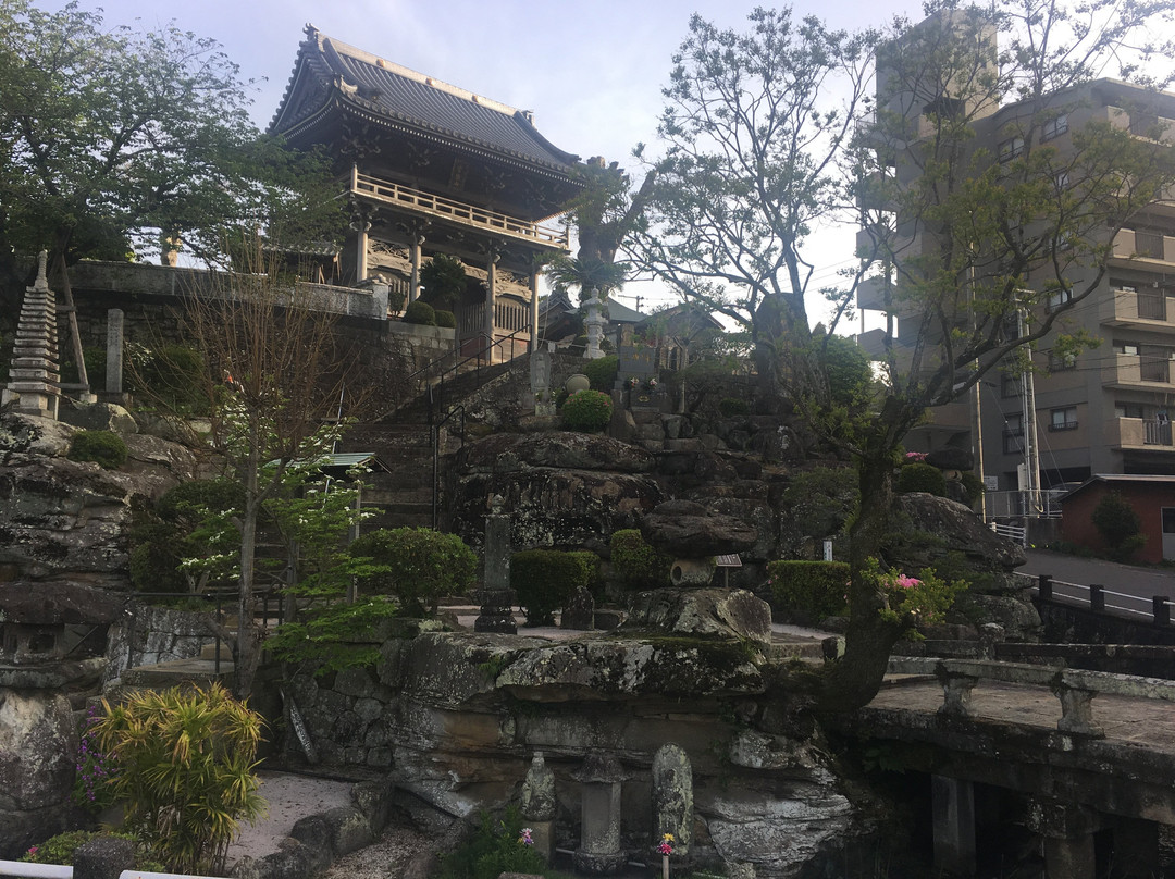 Keiganji Temple-谏早市必去景点