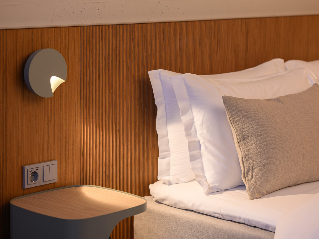 蓝湖温泉Silica酒店主图