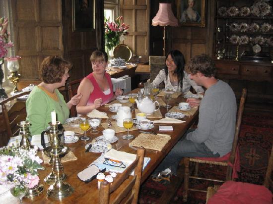 Plas Llanmihangel-餐饮