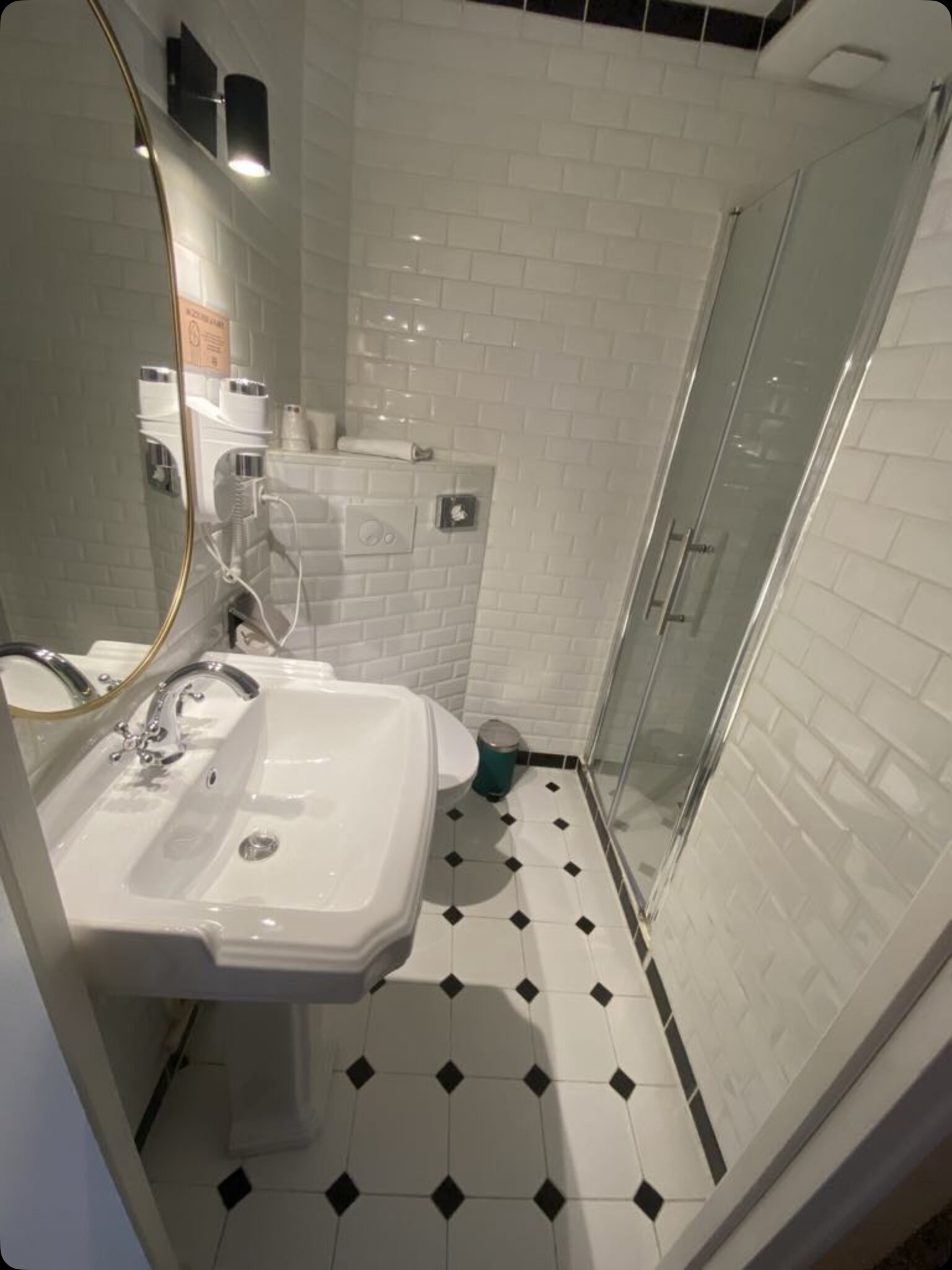 Grand Hotel Saint Aignan-浴室