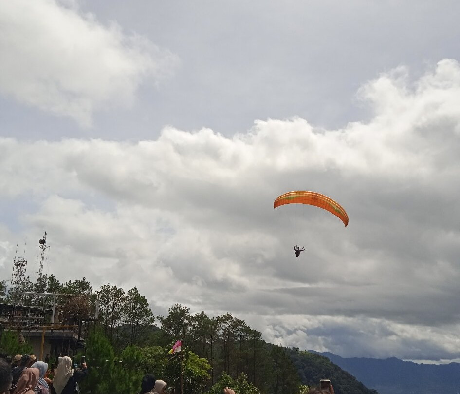 Puncak Lawang-武吉丁宜必去景点