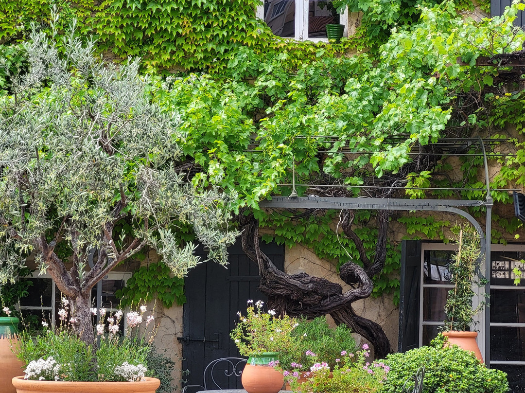 Poterie Ravel-欧巴涅必去景点