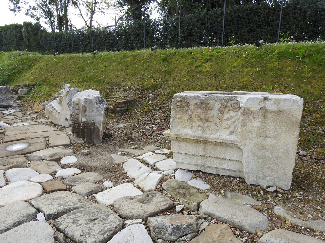 Decumano di Aratria Galla景点图片