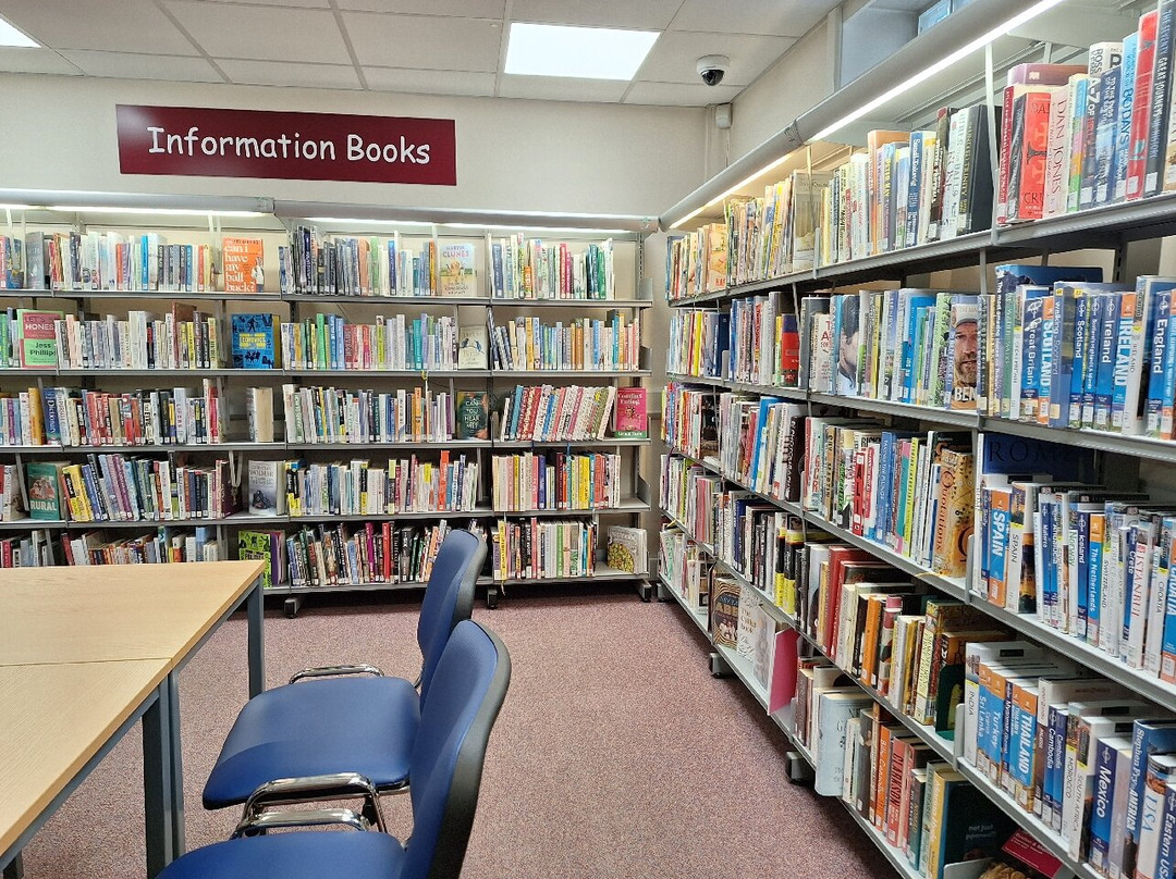 Brownhills Library-Brownhills必去景点