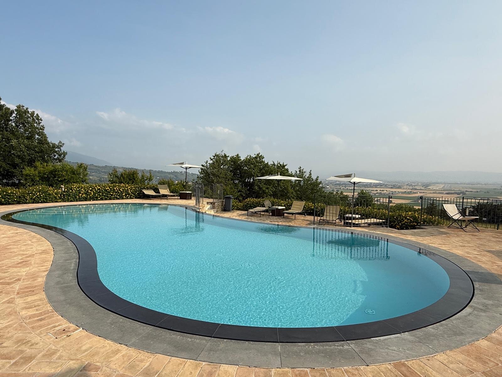 Agriturismo Il Melograno & Spa-泳池