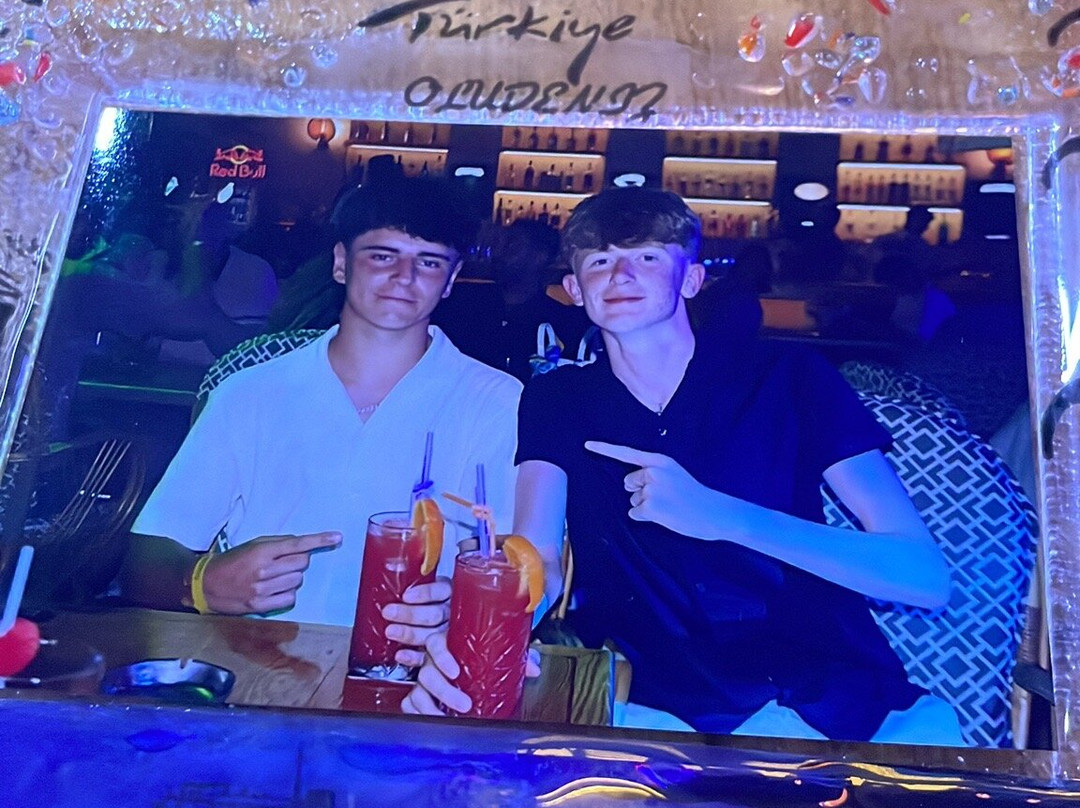 VIP Dance Bar-厄吕代尼兹必去景点