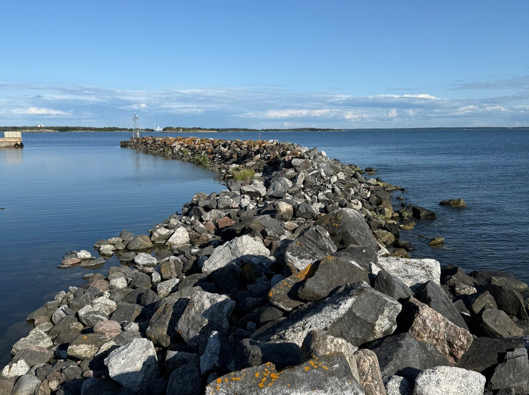 Kylmäpihlajan Majakkahotelli主图