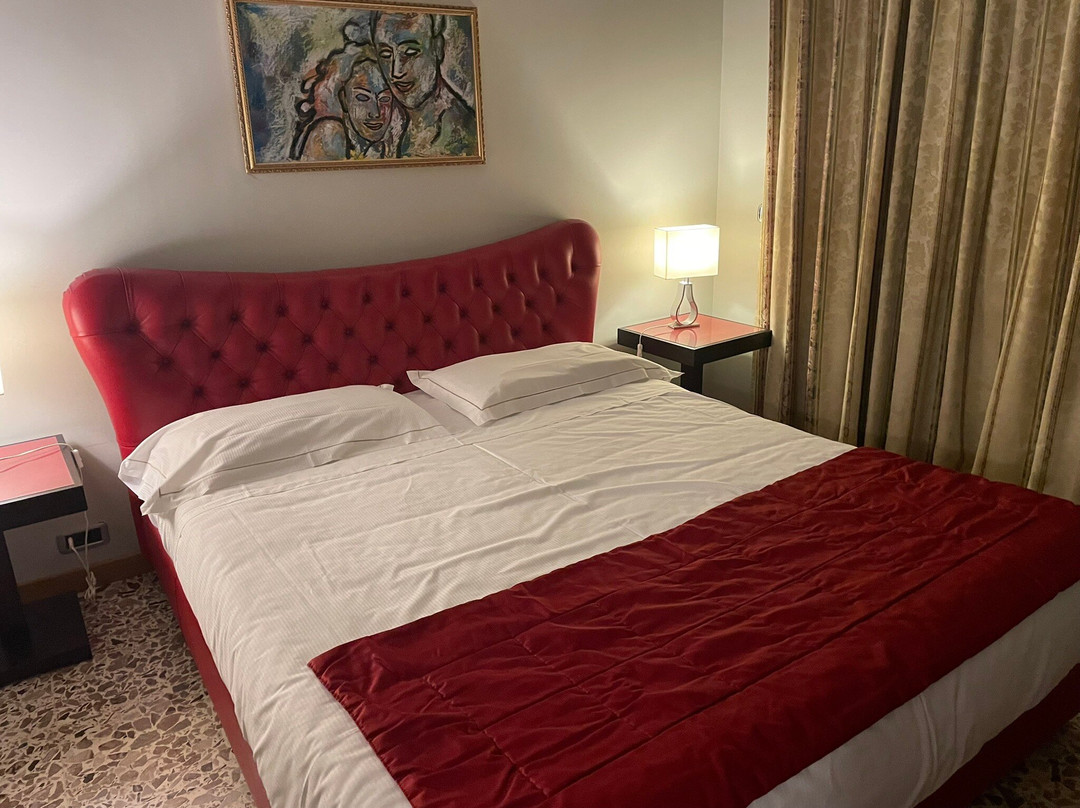 Hotel Piazza Marconi主图