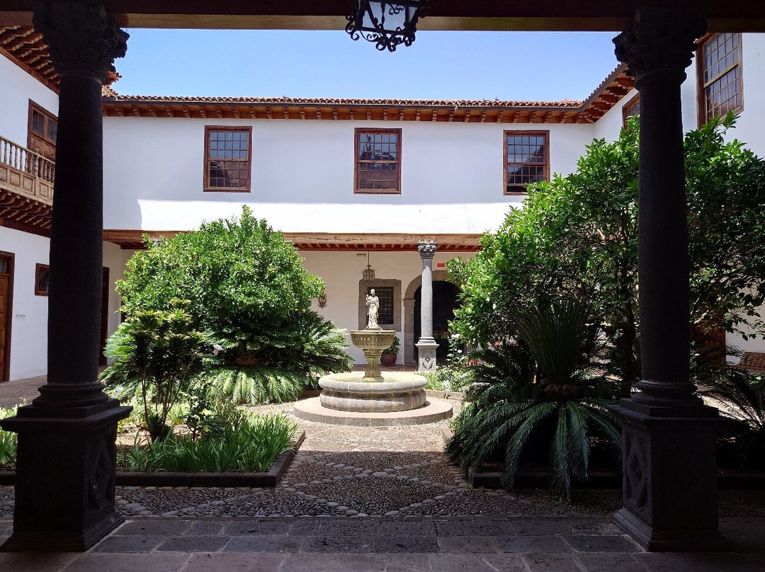 Casa Salazar-拉古纳的圣克里斯托波尔城必去景点