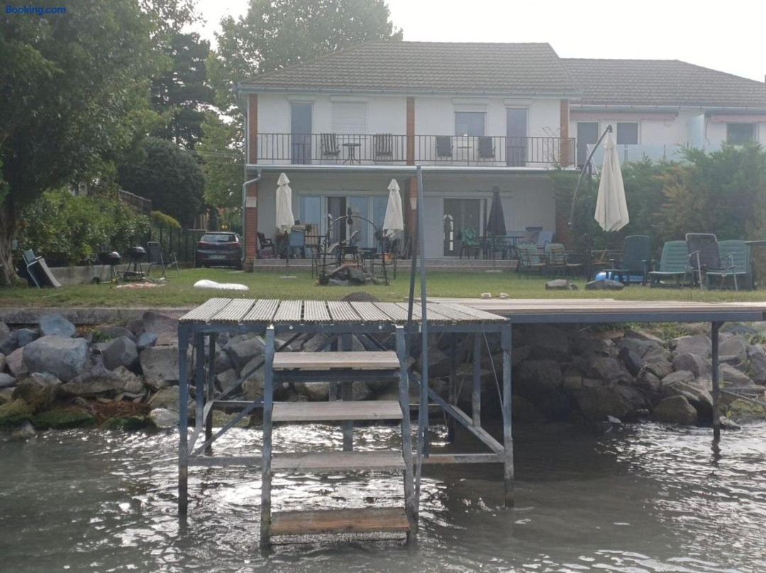 Vizparti Apartmanok