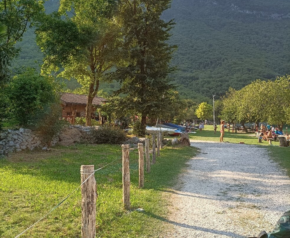 Lago Morto-维托里奥威尼托必去景点